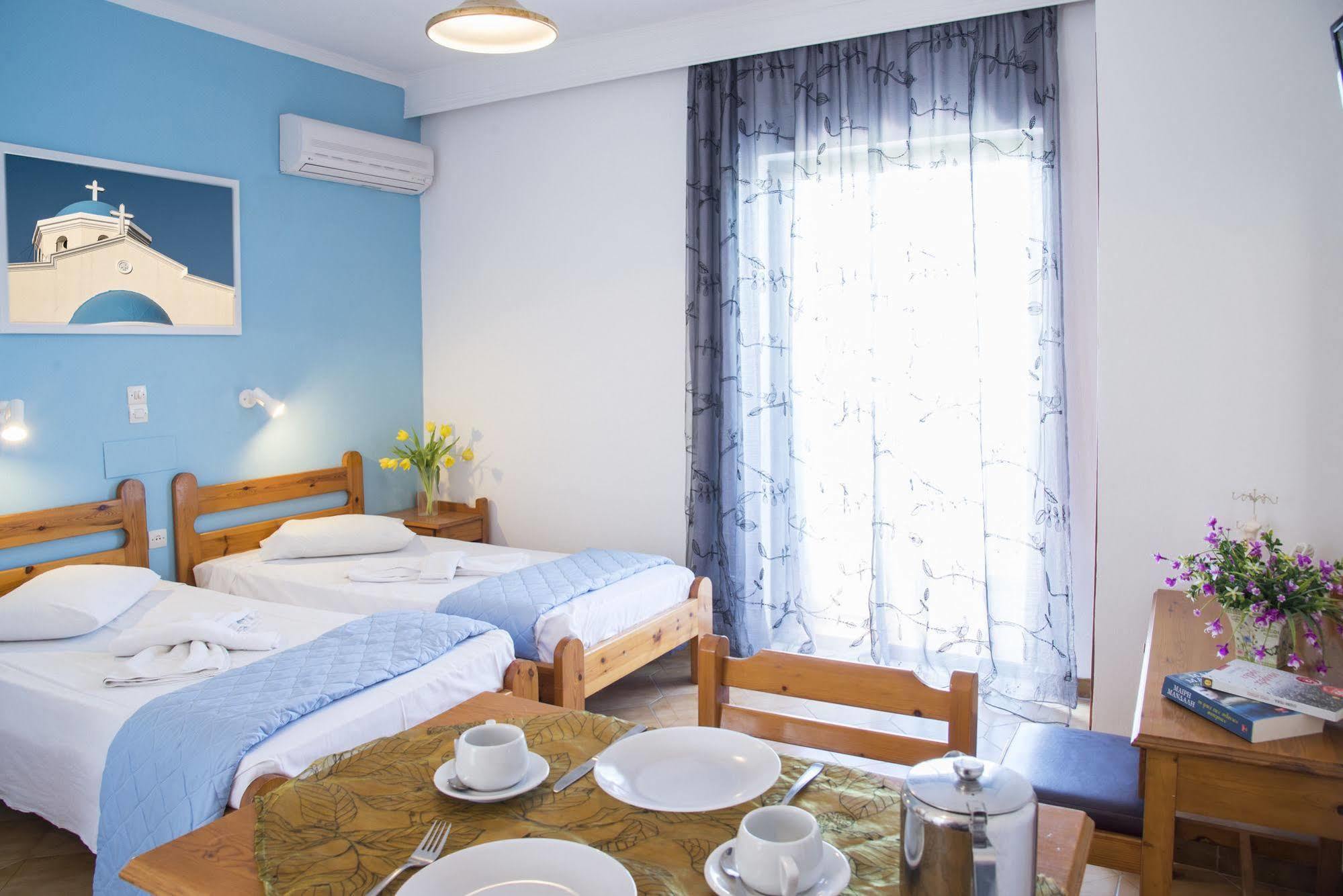 Yiannis Yard Studios & Apartments Città di Kos Esterno foto