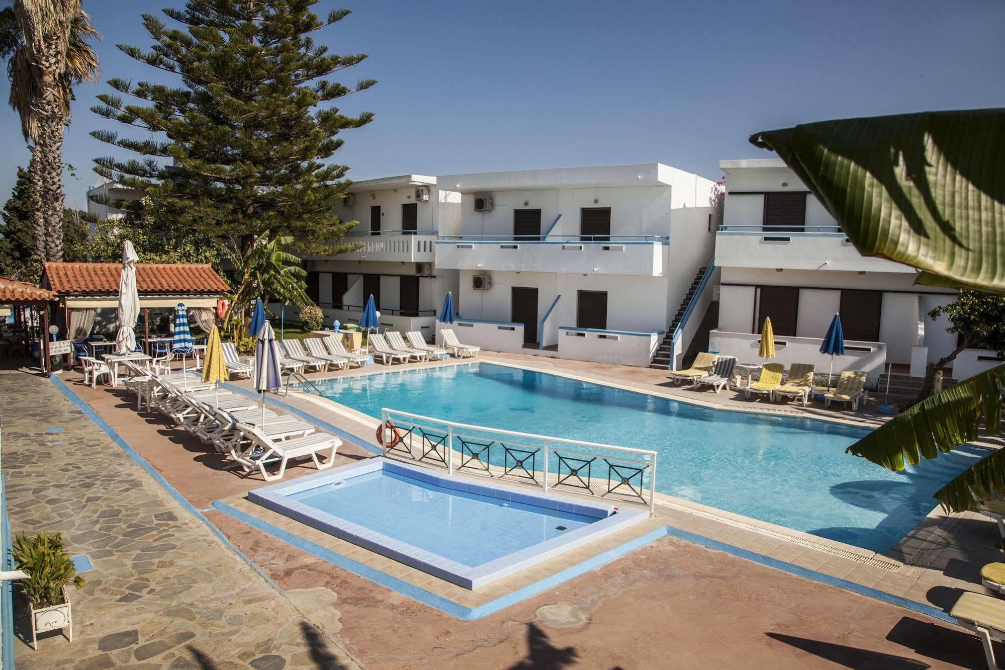 Yiannis Yard Studios & Apartments Città di Kos Esterno foto